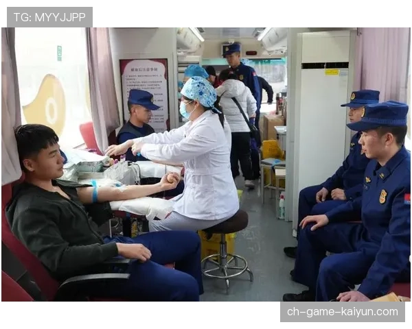 军训献血换假？ 校方：纯属误读，学生自愿参与，军训前献血